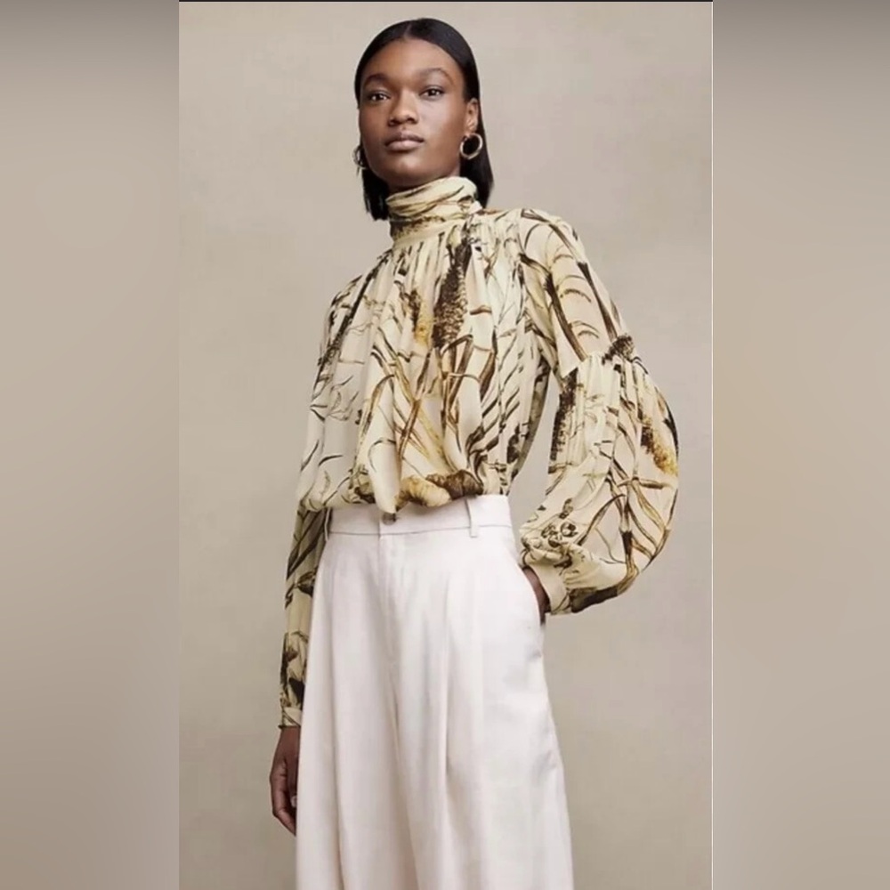 Banana Republic Zoe Botanical Bamboo Blouse with Balloon Long Sleeves.